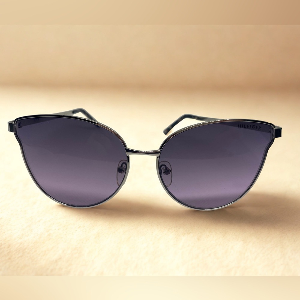 Tommy Hilfiger Purple Gradient Cat Eye Sunglasses (Zendaya WM OL482)